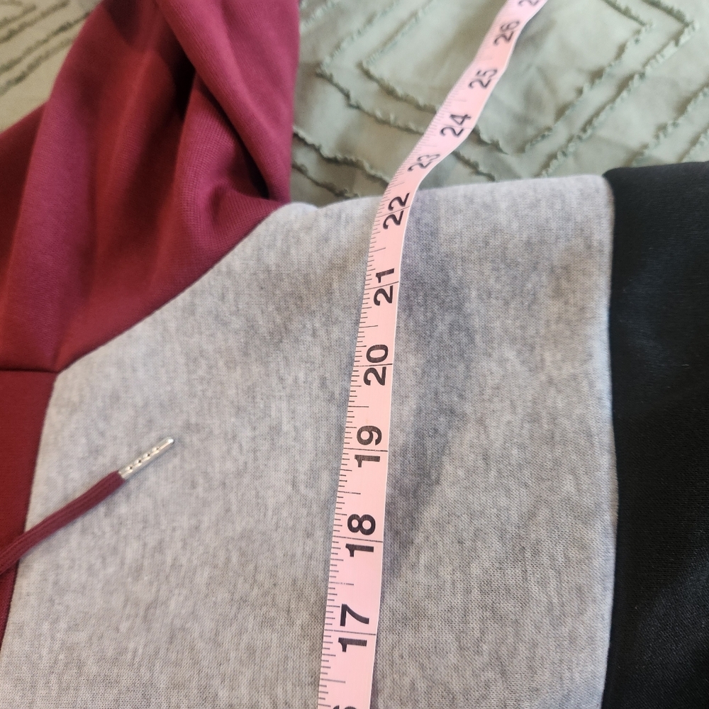 Shein curve Maroon, Gray, and Black Colorblock Hoodie. - Picture 3 of 8